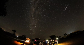 Clube de astronomia registra chuva de meteoros em Aragoiânia